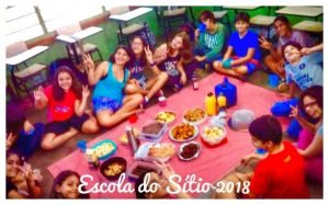 Em torno da mesa, as histórias!