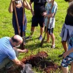 Rompendo o muro da escola